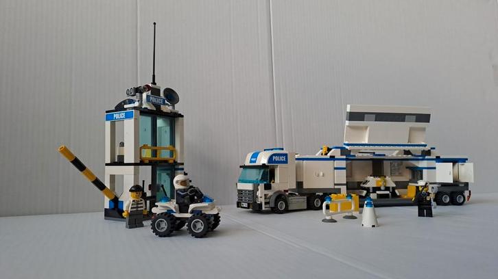 Lego City 7743 - Politievrachtwagen en commandopost, Kinderen en Baby's, Speelgoed | Duplo en Lego, Zo goed als nieuw, Lego, Complete set