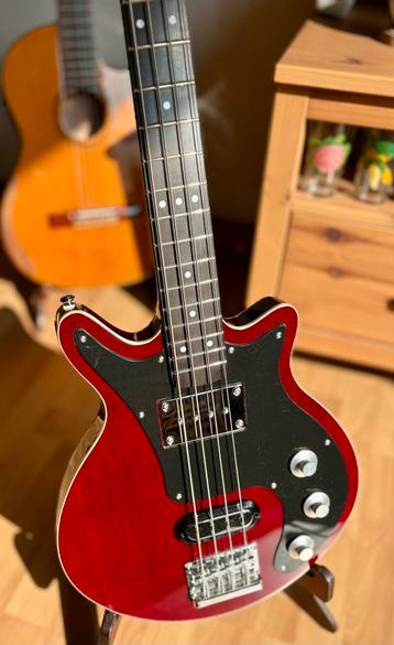 Brian May BMG Bass – Antique Cherry – Als nieuw beschikbaar voor biedingen