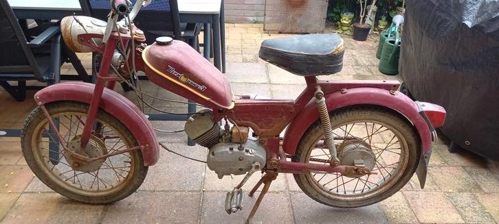 Verkhovyna Oldtimer Brommer opknapper!, Fietsen en Brommers, Brommers | Oldtimers, Overige merken, Maximaal 45 km/u, Ophalen