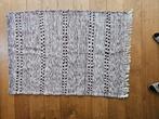 nieuw wollen handgeweven vloerkleed 150x100 cm, Huis en Inrichting, Stoffering | Tapijten en Kleden, Beige, Ophalen of Verzenden