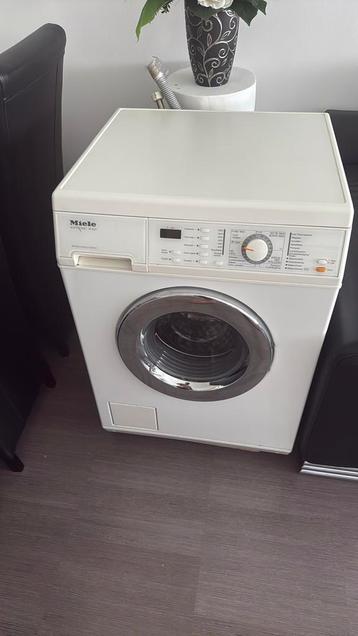 Miele softtronic w463 1600 toeren beschikbaar voor biedingen