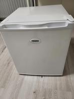 Mini koelkast met vriesvak, Witgoed en Apparatuur, Vriezers en Diepvrieskisten, Ophalen, Minder dan 85 cm, Minder dan 60 cm, Zo goed als nieuw
