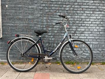 Damesfiets met versnellingen, lage instap beschikbaar voor biedingen