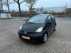 Toyota Aygo 1.0 12V Vvt-i 5DRS 2006 Zwart, Voorwielaandrijving, Stof, 4 stoelen, Origineel Nederlands