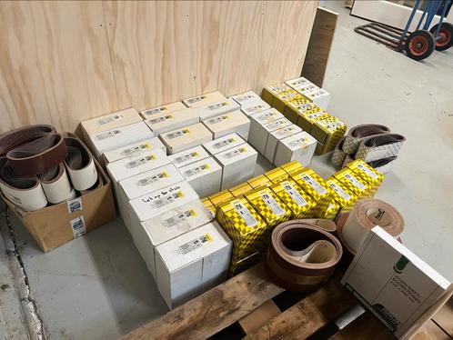 GROTE PARTIJ schuurpapier, Doe-het-zelf en Verbouw, Gereedschap | Schuurmachines, Nieuw, Overige typen, Minder dan 600 watt, Ophalen