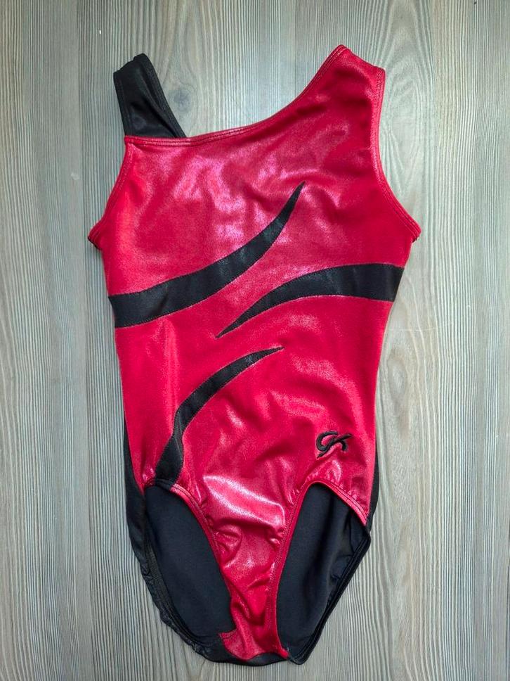 Turnpakje GK maat 134 140 146, Sport en Fitness, Turnen, Zo goed als nieuw, Turnpak(je), Kindermaat 122 t/m 140, Rood, Ophalen of Verzenden