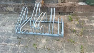 Fietsenrek gegalvaniseerd geschik voor 6 fietsen beschikbaar voor biedingen