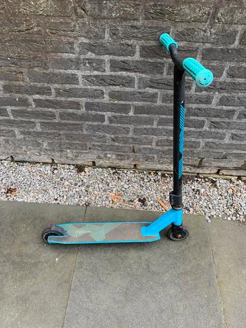 Blackdragon stuntstep (83cm hoog) beschikbaar voor biedingen