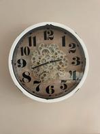 Industriële wandklok met bewegende tandwielen, Huis en Inrichting, Woonaccessoires | Klokken, Ophalen, Zo goed als nieuw, Wandklok