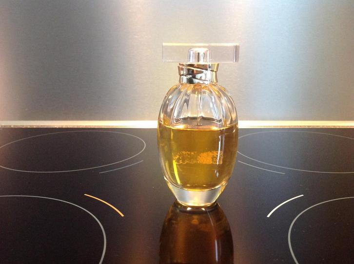 Helena Rubinstein wanted 100ml eau de parfum zit nog 73ml in, Sieraden, Tassen en Uiterlijk, Uiterlijk | Parfum, Zo goed als nieuw