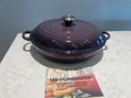Le Creuset Campagnard Cassis 30 cm in goede staat, Huis en Inrichting, Keuken | Potten en Pannen, Gebruikt, Gietijzer, Ophalen of Verzenden