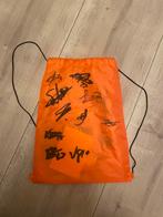 Sporttas met handtekeningen van Oranje Leeuwinnen, Ophalen, Zo goed als nieuw