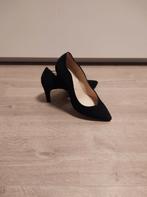 Zwarte suède pumps Gabor maat 37, Kleding | Dames, Schoenen, Ophalen of Verzenden, Zo goed als nieuw