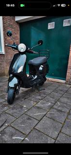 AGM scooter 2017, Fietsen en Brommers, Maximaal 45 km/u, Gebruikt, AGM,vespa,kymco,zip, Ophalen