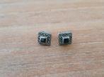 Prachtige zilveren oorknopjes met steentje, Sieraden, Tassen en Uiterlijk, Bedels, Ophalen of Verzenden, Zo goed als nieuw, Zilver
