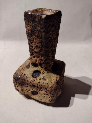 retro beige fatlava vaasje H 11 cm B 6 cm beschikbaar voor biedingen