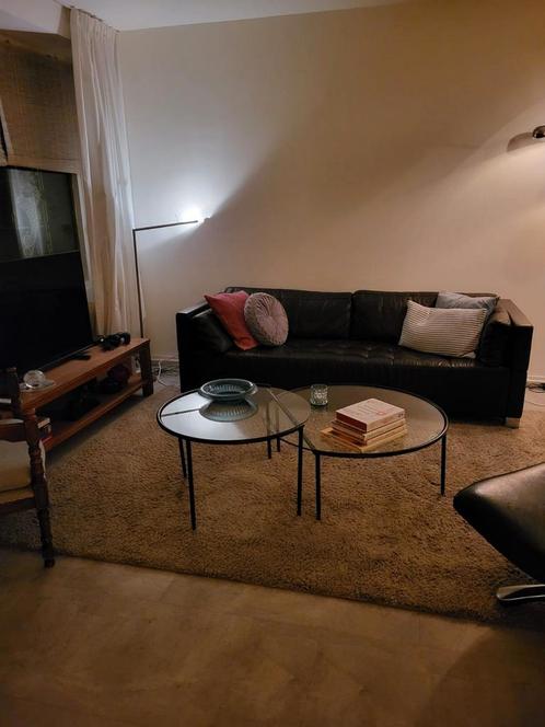 Gratis. Ruime 3-zits leren bruine bank., Huis en Inrichting, Banken | Bankstellen, Ophalen