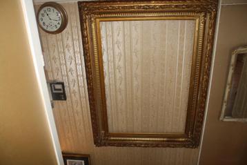 Antieke Monumentale vergulde schilderij lijst beschikbaar voor biedingen