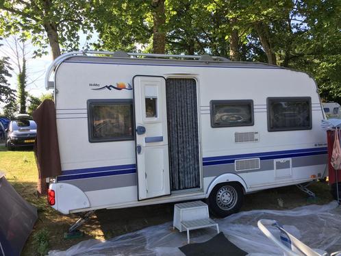 Hobby de luxe easy 450 UB, Caravans en Kamperen, Caravans, Particulier, tot en met 4, 1000 - 1250 kg, Rondzit, Hobby, Dwarsbed