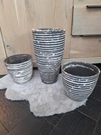 Set van 3 plantenpotten plantenpot hoog grijs bruin wit stre, Gebruikt, Rond, Ophalen of Verzenden, Aardewerk