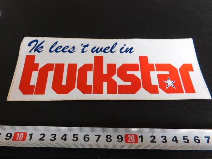 sticker Ik lees 't wel in TRUCKSTAR  XPLK1035, Verzamelen, Stickers, Zo goed als nieuw, Ophalen