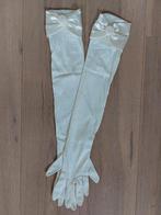 Trouwhandschoenen - lang - ivoor, Kleding | Dames, Trouwkleding en Trouwaccessoires, Ophalen of Verzenden, Zo goed als nieuw, Wit