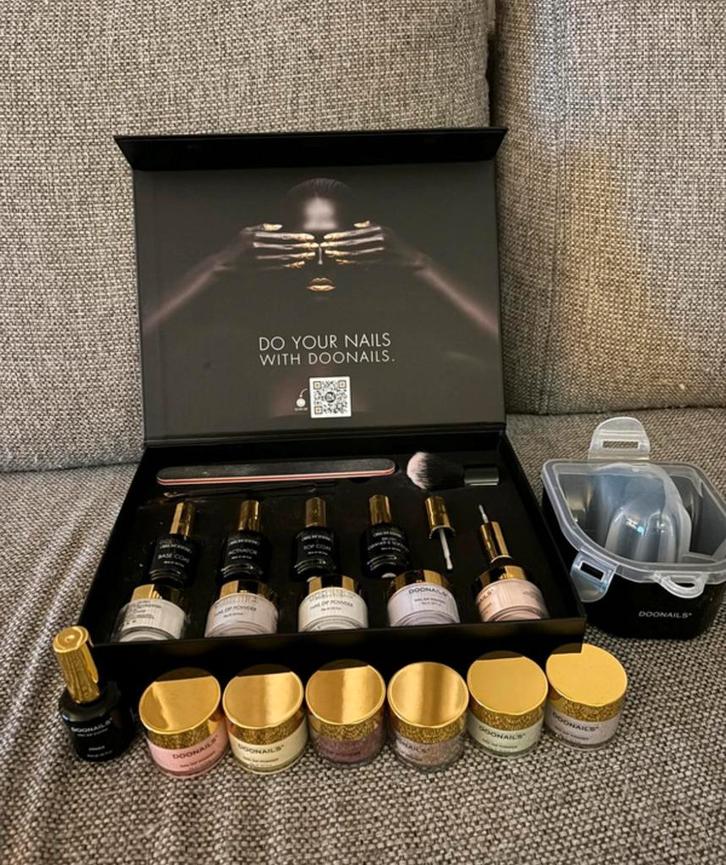 Doonails Complete Set - 10 Kleuren, Sieraden, Tassen en Uiterlijk, Uiterlijk | Cosmetica en Make-up, Nieuw, Make-up, Handen en Nagels
