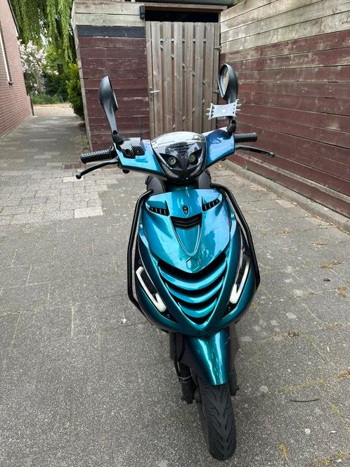 piaggio Zip 50 cc 4t, Fietsen en Brommers, Scooters | Piaggio, Zo goed als nieuw, Zip, Ophalen of Verzenden