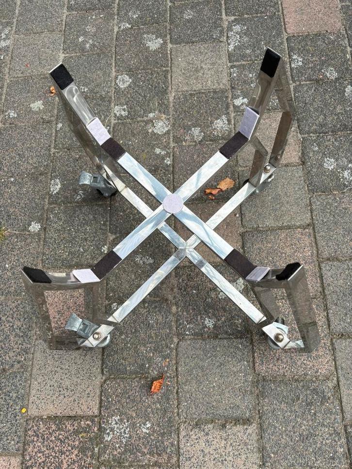 Grill Guru large kamado onderstel RVS met wielen., Tuin en Terras, Barbecue-accessoires, Gebruikt, Ophalen