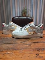 Nike Air Force 1 Special Edition 'Silver & Gold' Size 42, Overige kleuren, Nike, Ophalen of Verzenden, Sneakers of Gympen