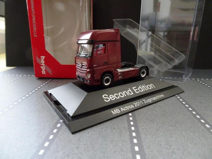 103 herpa mercedes actros second edition trekker 1:87 truck, Hobby en Vrije tijd, Modelauto's | 1:87, Nieuw, Bus of Vrachtwagen