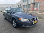 Volvo V70 2.4 D5 Momentum|LEDER BEKLE DING| Automaat, Origineel Nederlands, Te koop, Zilver of Grijs, 5 stoelen