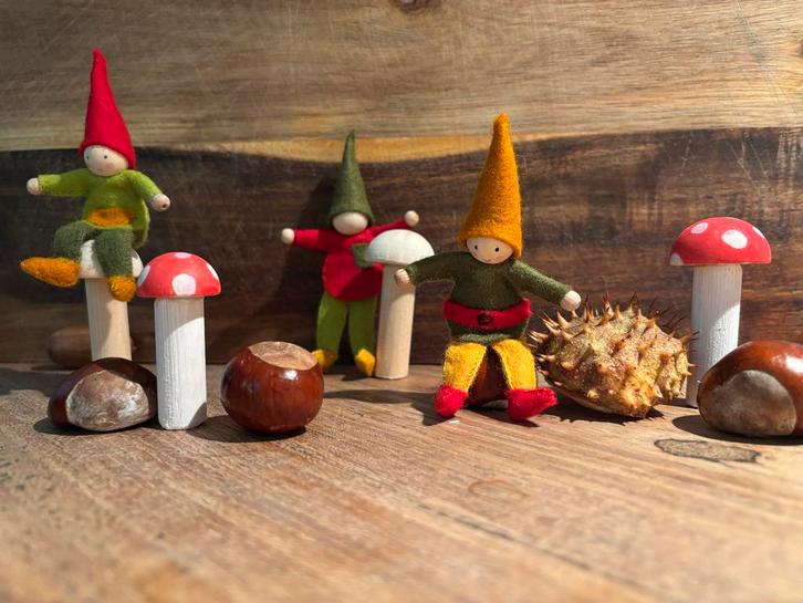 Handgemaakte Wolvilt Kabouters voor Herfsttafel, Hobby en Vrije tijd, Vilt, Nieuw, Figuurtje(s), Wolvilt, Ophalen of Verzenden