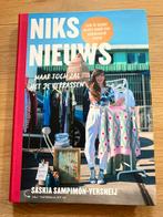 Boek ‘Niks Nieuws’ van Saskia Sampimon-Versneij, Ophalen of Verzenden, Nieuw, Saskia Sampimon-Versneij
