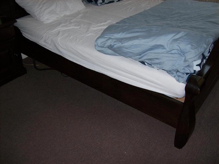 Tweepersoons bed ombouw (160x200), Huis en Inrichting, Slaapkamer | Bedden, Gebruikt, Tweepersoons, Overige maten, Hout, Ophalen