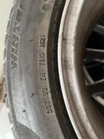 WINTERWIELENSET BMW X1 (F48) / X2 (F39)   17" V-SPAAK 560, Ophalen, Gebruikt, Banden en Velgen, 17 inch