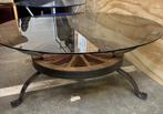 Antieke karrewiel salontafel met glazen blad, Ophalen, Gebruikt, 50 tot 100 cm, Rond