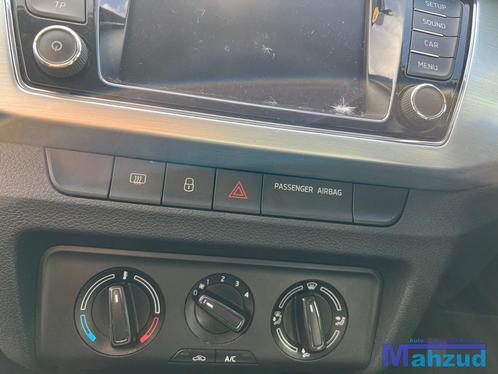 SKODA FABIA 3 alarmlicht deurvergrendeling schakelaar 2014-2, Auto-onderdelen, Dashboard en Schakelaars, Skoda, Gebruikt, Ophalen of Verzenden