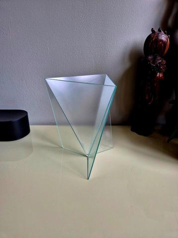 Delta Vaas – Mart van Schijndel – Dutch Design icoon beschikbaar voor biedingen