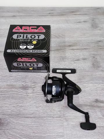 NIEUW Arca Pilot 3000 FD Molen 3-Lagers Aluminium Spoel beschikbaar voor biedingen