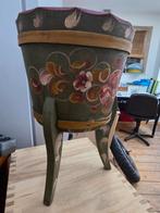 Vintage Houten Bloempot met Geschilderde Bloemen, Antiek en Kunst, Antiek | Meubels | Kasten, Ophalen of Verzenden
