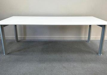 BULO Bureau / Desk / Table : In hoogte verstelbaar beschikbaar voor biedingen