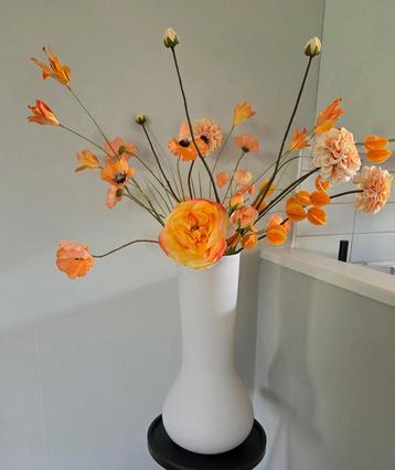 Bombyxx vaas Liora Large 47x24cm  beschikbaar voor biedingen