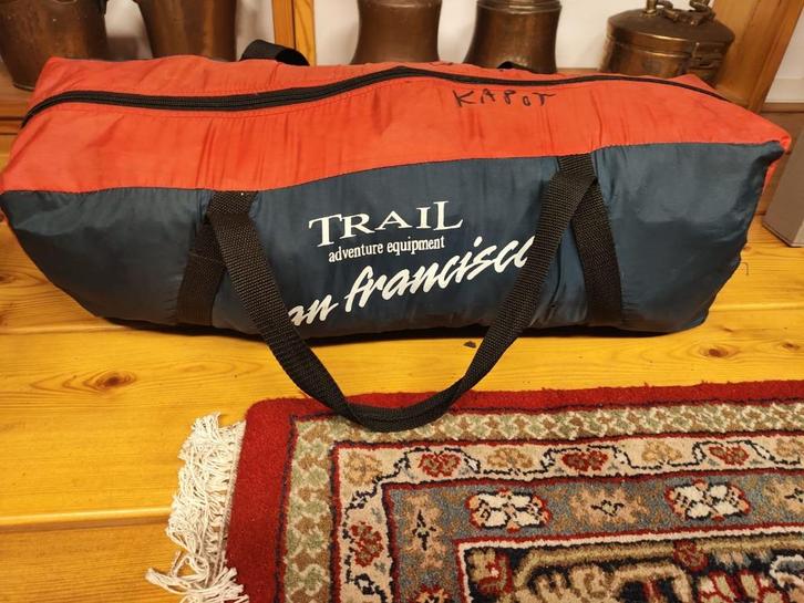 Gratis speeltent rood blauw, Trail San Fransisco, Caravans en Kamperen, Tenten, tot en met 2, Gebruikt, Ophalen