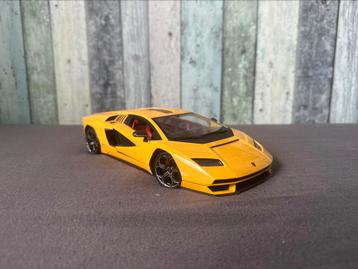Lamborghini Countach 1/18 beschikbaar voor biedingen
