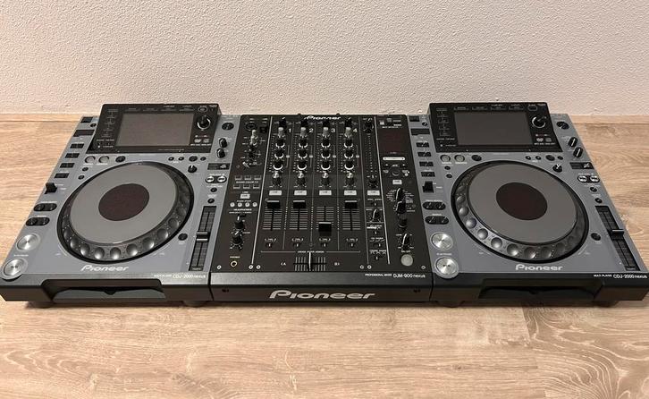 Complete Pioneer DJ Set - 2xCDJ-2000 Nexus + 1xDJM‑900 Nexus, Muziek en Instrumenten, Dj-sets en Draaitafels, Zo goed als nieuw