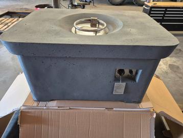 Vuurtafel Gas betonlook  - Nieuw in doos beschikbaar voor biedingen
