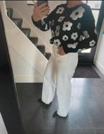 Essentiel Antwerp, prachtige trui zilveren bloem, SM, Ophalen of Verzenden, Zo goed als nieuw, Maat 38/40 (M), Zwart