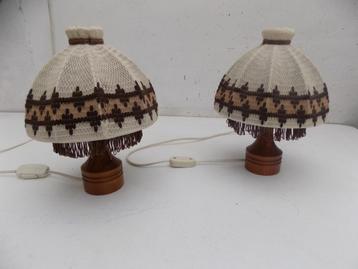 Lamp tafellamp set nachtkastjes lampjes jaren 80 hout beschikbaar voor biedingen
