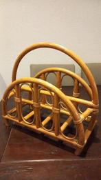 retro krantenbak /lectuurbak, Verzamelen, Ophalen of Verzenden, Huis en Inrichting